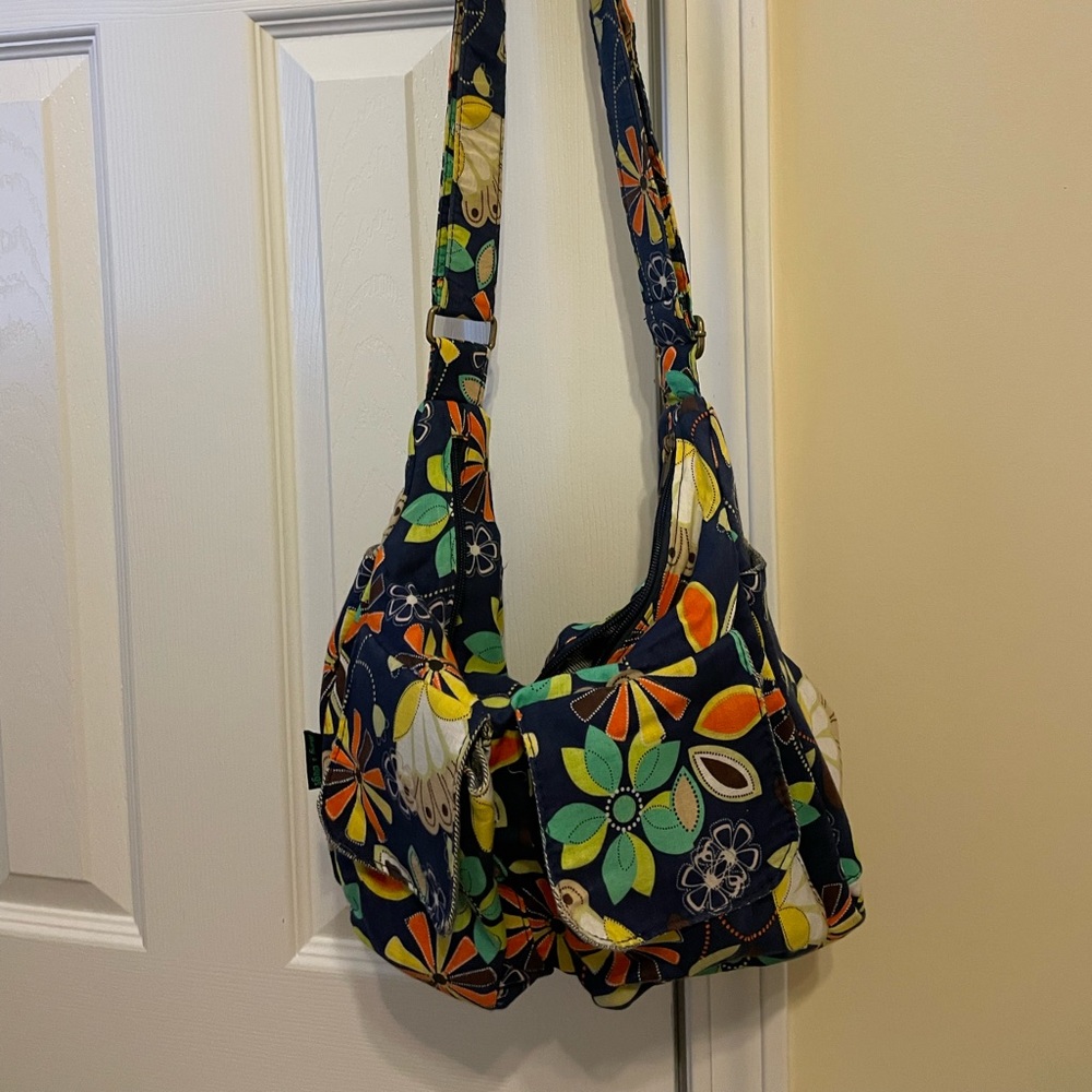 Versatile and Adjustable Floral Bag